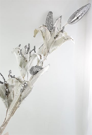 Kunstig blomst - Artificial Flower - Hvid farve - Lang stang.
